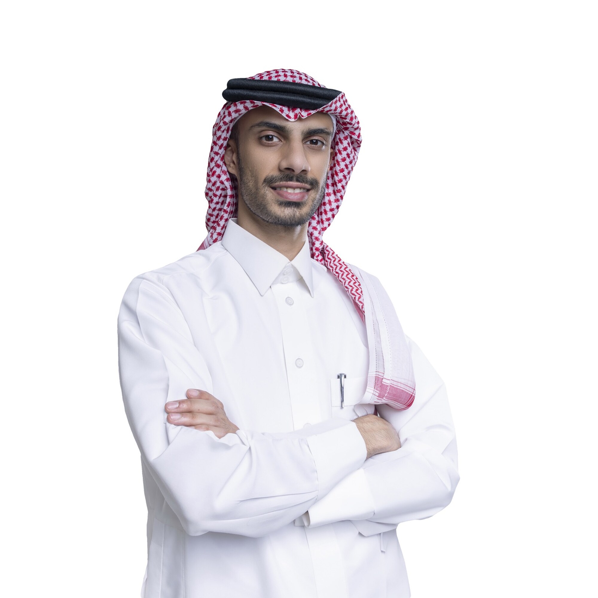 بورتريه رسمي بإضاءة استوديو فاخرة لشخصية بالزي السعودي التقليدي